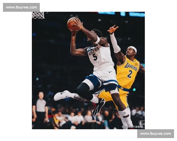 18 分大胜森林狼!湖人 3 道闸锁死东契奇,詹皇归期成盼 18 分大胜森林狼!湖人 3 道闸锁死东契奇,詹皇归期成盼